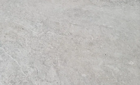 827.